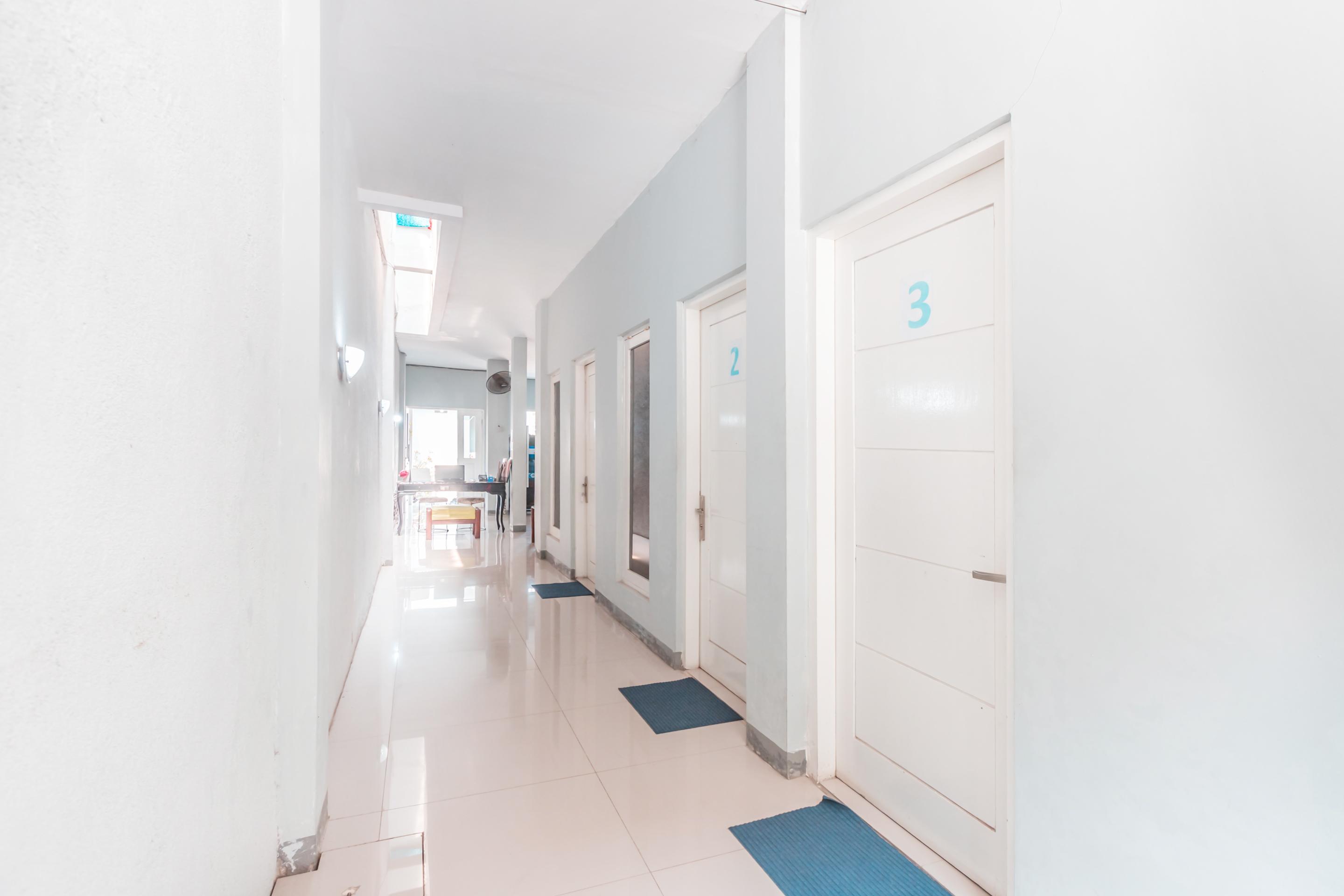 Oyo 1555 Unik Guesthouse Syariah Jakarta Exteriér fotografie